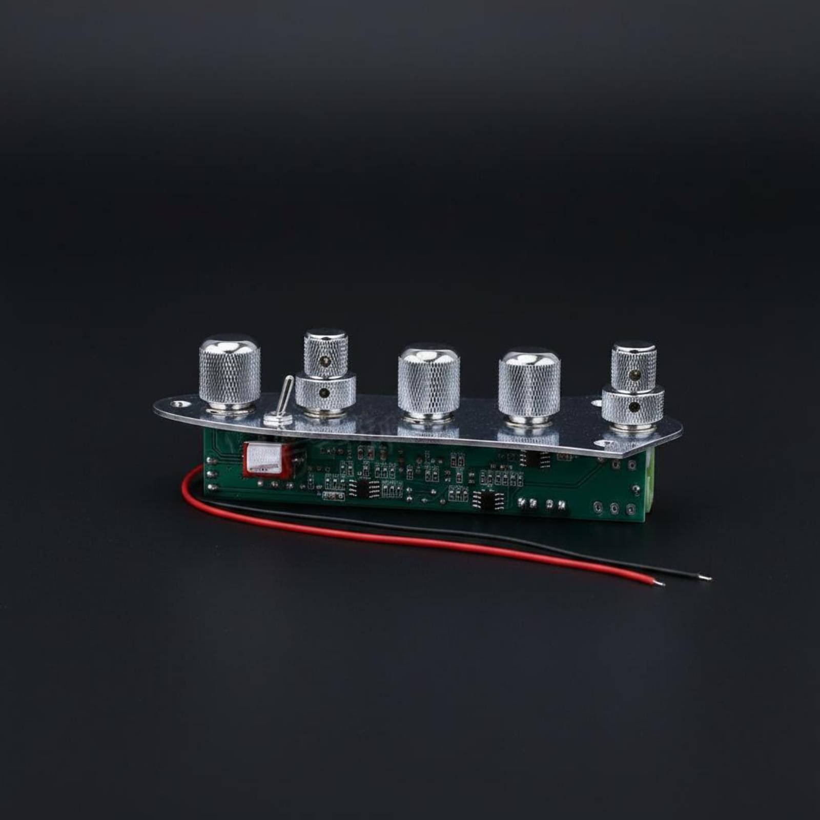 Musical Instrument Bass - Bass-Steuerkreis Bass-Steuermodul Professioneller Bass-Vorverstärker-Kreis Musikinstrumententeil Vollständig