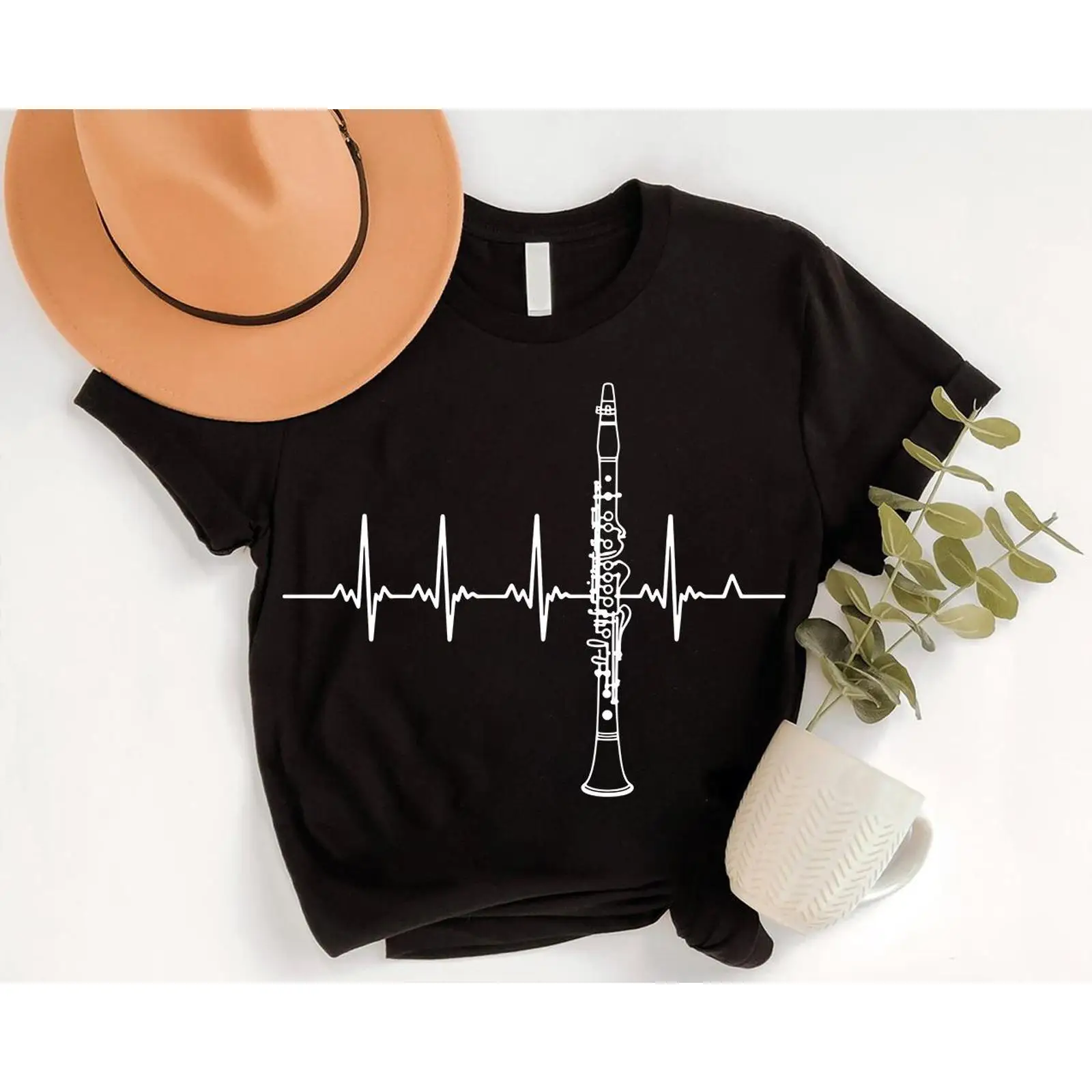 Klarinetten-Herzschlag-T-Shirt – Musical Instrument In Orchestra Bewertung und Preis